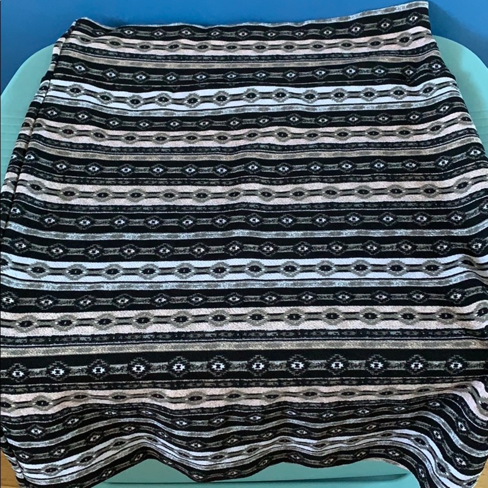 Cassie skirt